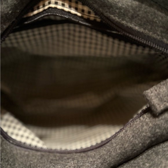 Small Gray Wool Handbag - Picture 4 of 4